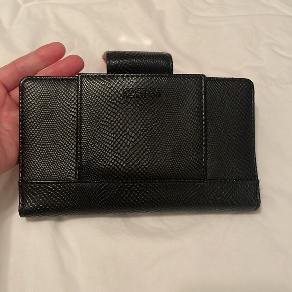 Keneth Cole REACTION wallet. - Picture 6 of 8